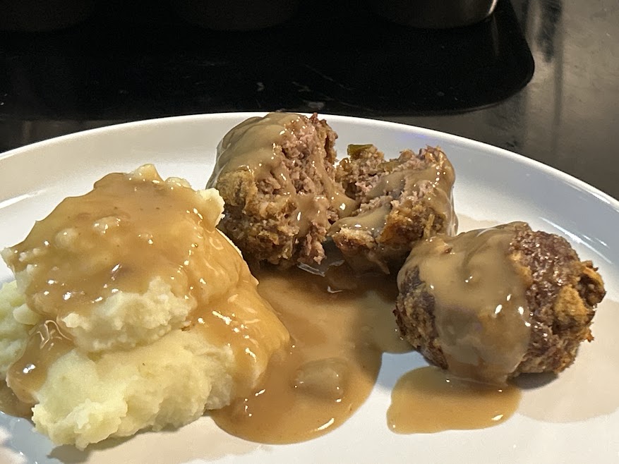 Mini meatloafs with flash gravy